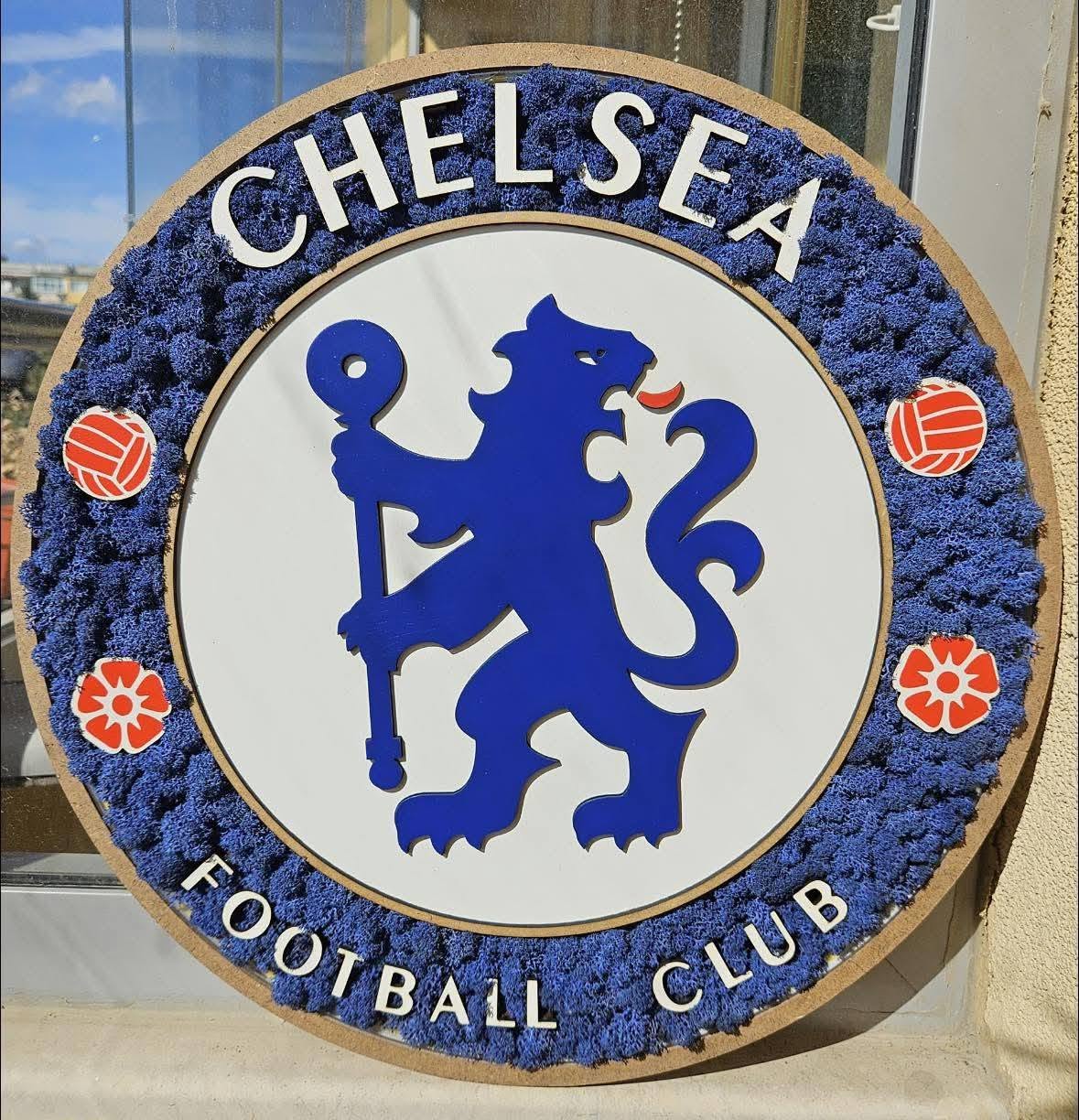 565086527_773647322332642_7127560831882471676_n Пано Chelsea със син скандинавски мъх
